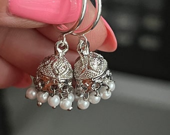 Jhumki in argento - orecchini a clip in stile indiano. Jhumka extra piccolo