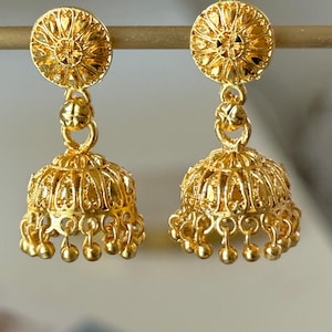 Pierced Gold jhumki -  Indian style earrings. Extra small jhumki earring