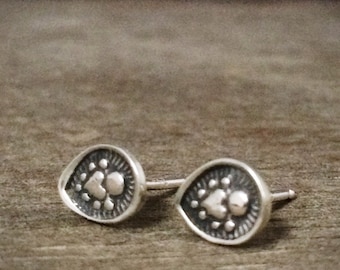 Handmade Sterling Silver Tribal Heart Stud Earrings – Vintage Indian Stamp