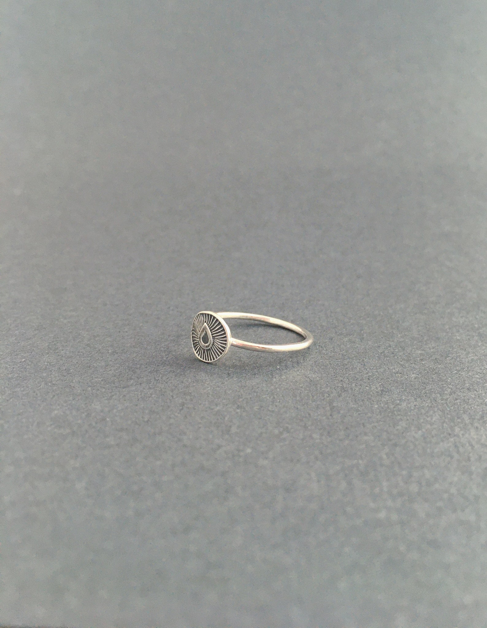 •ORTHOCERAS - TEARDROP• simple bezel silver ring (size 9)
