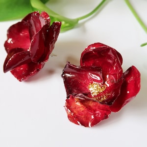 Rose Real Flower Earrings, Unique Resin Earrings, Beautiful Hand-Embossed Earrings, Fashionable Rose Dried Flower Jewelry, Gifts for Mom
