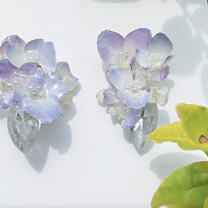 Blue-purple Resin Hydrangea Earrings,Purple-blue Hydrangea Earrings,  Floral Ombre Earring,Hydrangea Jewelry,Hydrangea Gift,Birthday Gift