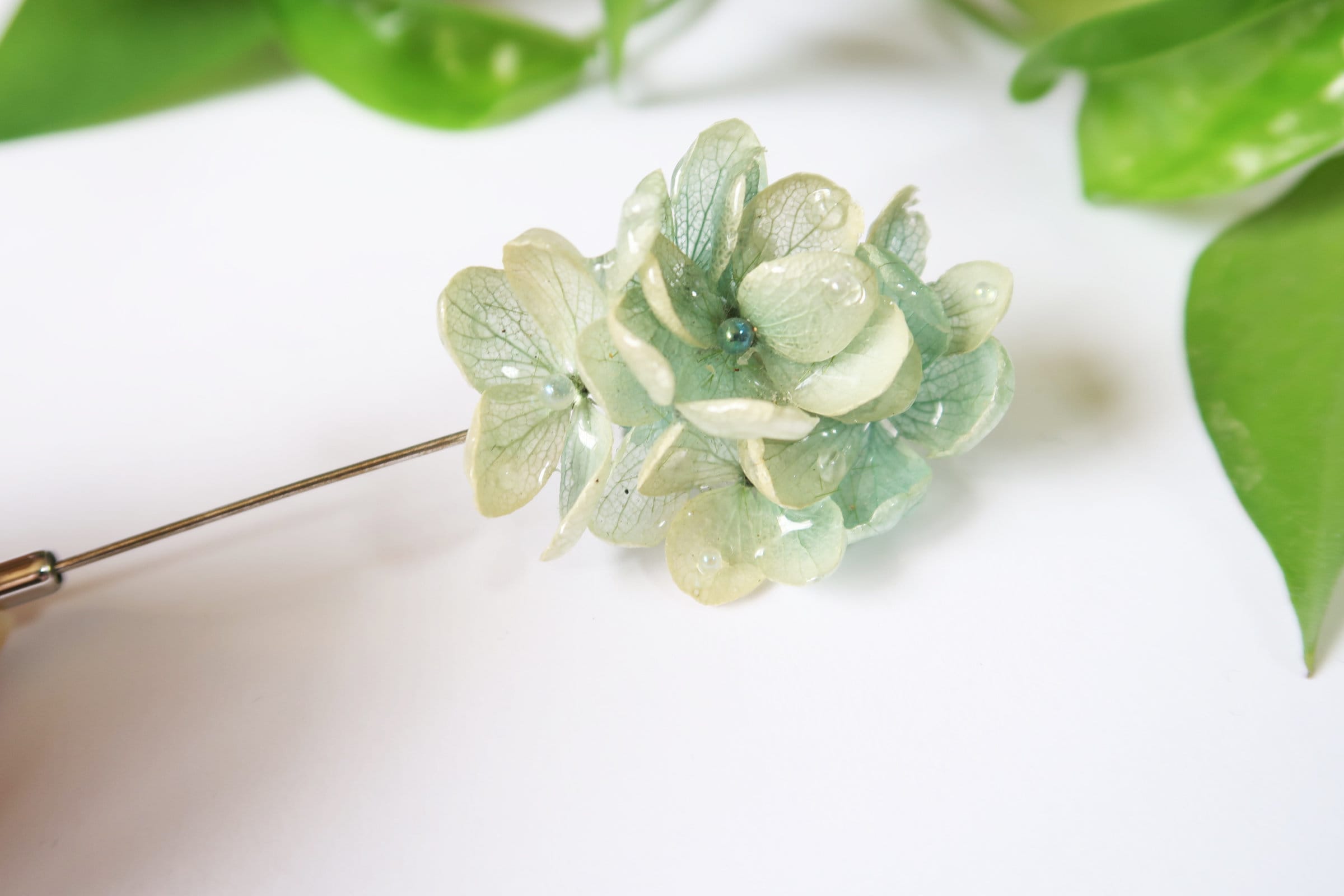 グリーン樹脂ブローチ - Etsy 日本