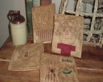 Raggedy ANN Coasters or Candle Mats Set of 4 E Pattern Ofg