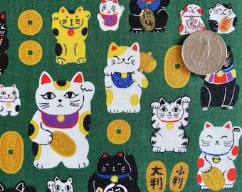 Maneki Neko (Lucky Cats) op groene achtergrond, Japanse katoenen stof, verkocht gesneden op maat, Wenken kattenstof,