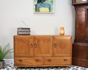 Ercol Windsor Elm Sideboard Model 468 on Castors Light Finish 1960s