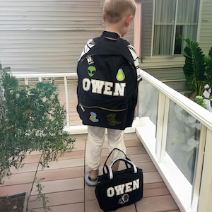 Sac à dos et sac à lunch en nylon personnalisés avec lettre et écusson en chenille, sacs de rentrée personnalisés pour enfants, cadeau d'anniversaire pour enfants