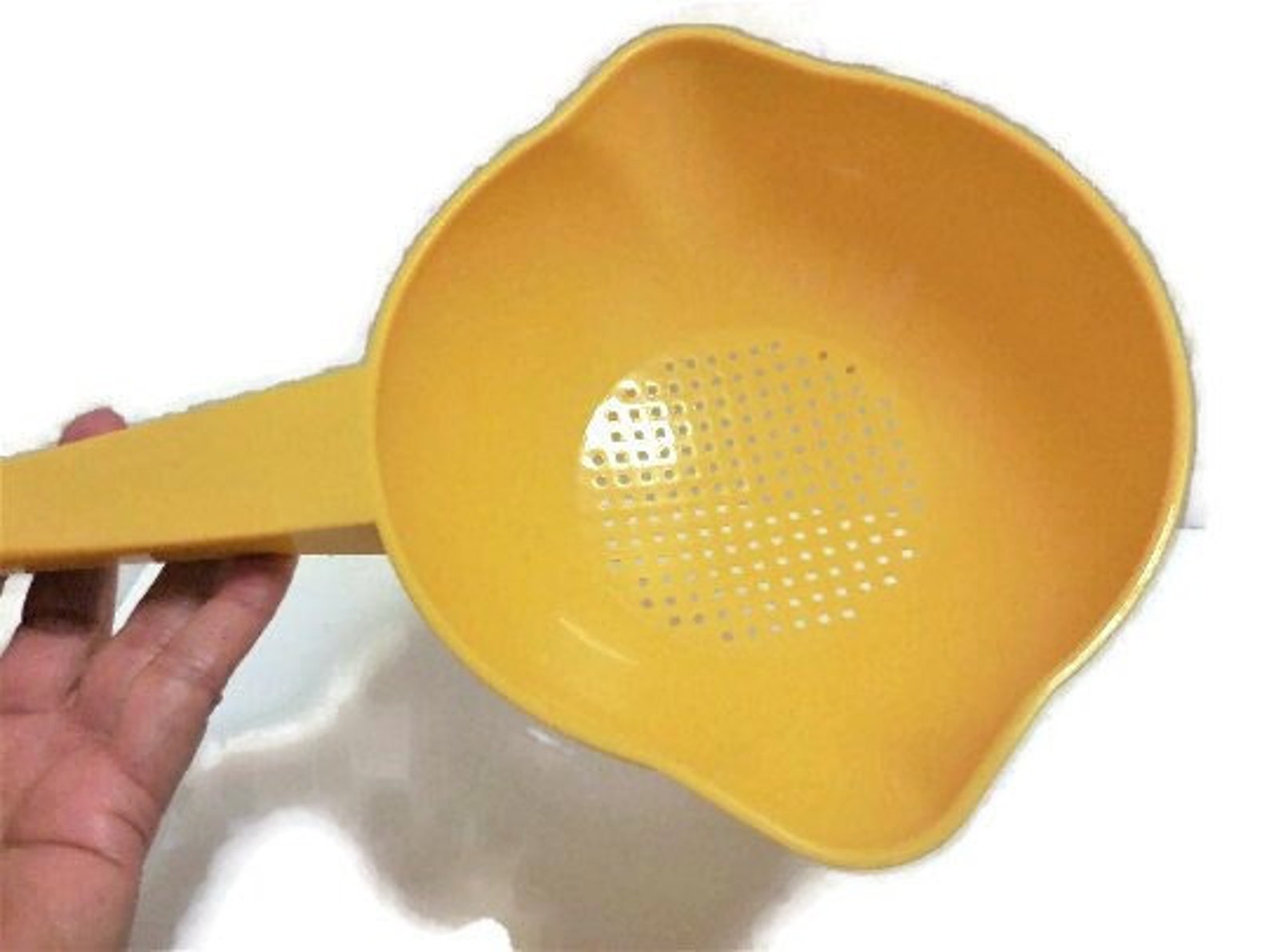 Vintage Tupperware Strainer With Handle Round Yellow Plastic Colander