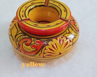 Pottery ashtray with a cover to protect from external elements with an authentic Moroccan design. Add a touch of distinction to your home,