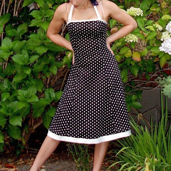 Swing Dress (Black w\/ White Polka Dots)