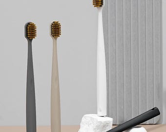 SAKURA Signature Wide Head Toothbrush (4 Toothbrushes)