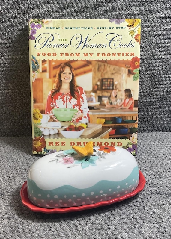 パイオニア・ウーマン フリーマーケット 花柄バター皿とクックブック