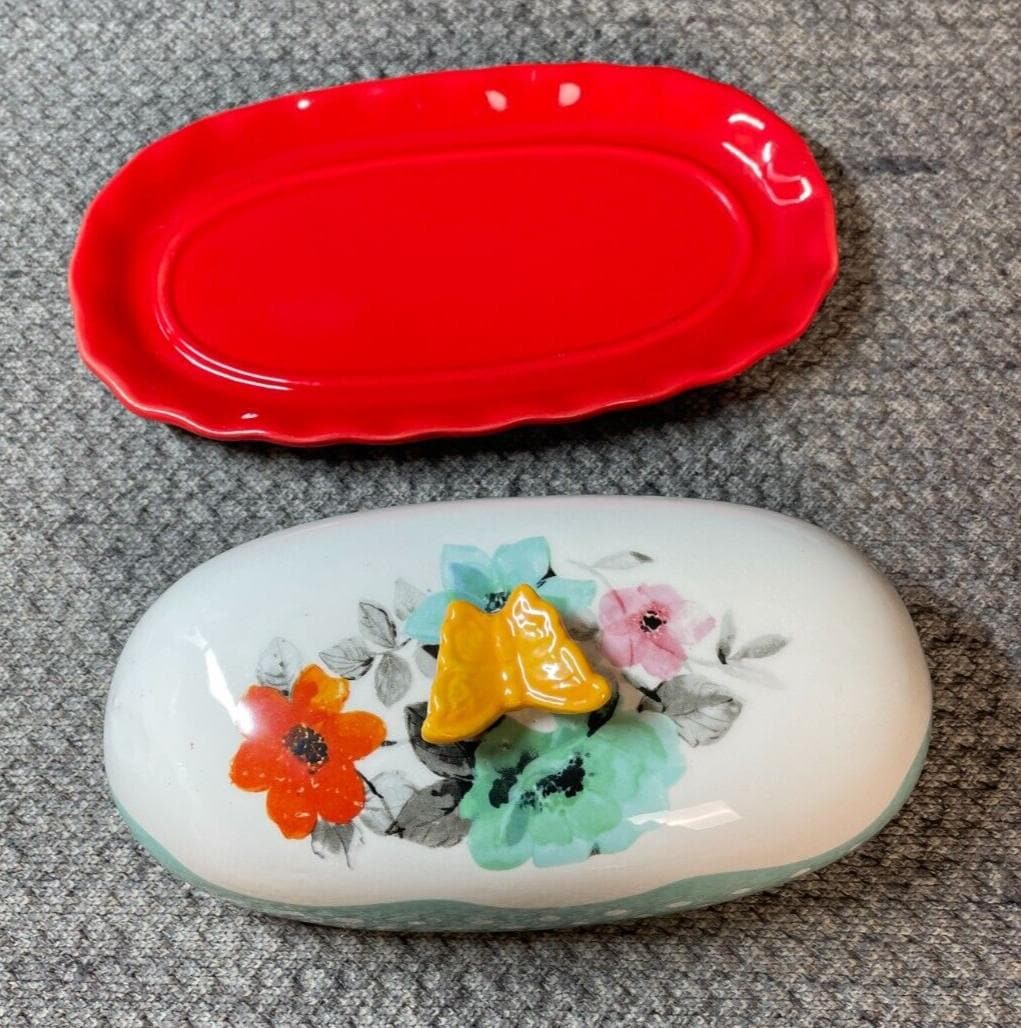 パイオニア・ウーマン フリーマーケット 花柄バター皿とクックブック