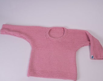 Pull enfant tricoté main à motif côtelé