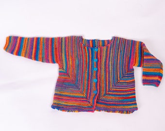 Veste bébé ou enfant colorée tricotée main, facile d'entretien