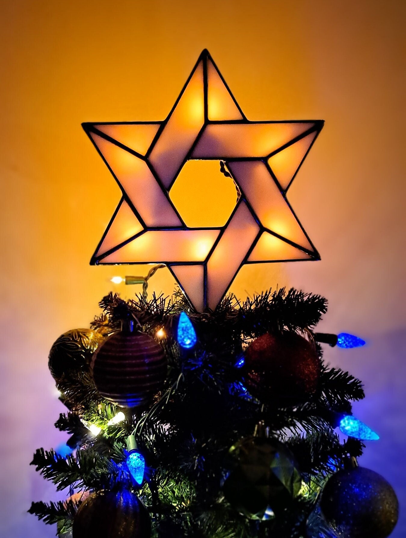 Prism Tree Topper - Modern Christmas Trees