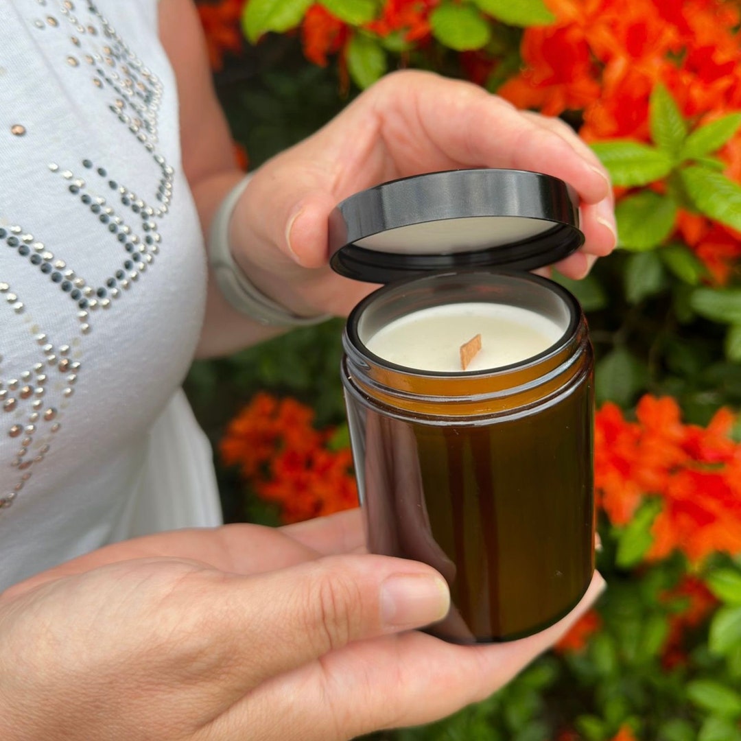 100% Soy Wax Candle Wooden Wick / 16 Different Fragrances / Amber Jar ...
