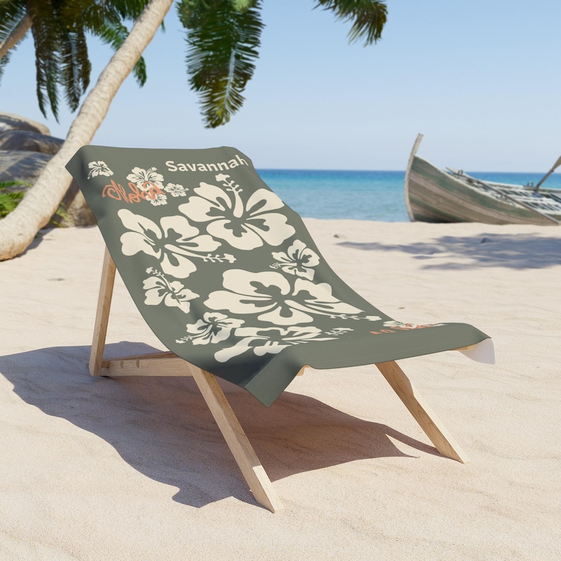 Personalized Aloha Beach Towel - Custom Name, Gift for Beach Lover, Tropical Vacation Essential, Summer Pool Towel, Hawaiian Design image 4