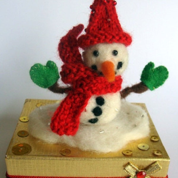 Needle Felted Snowman Decoration, Christmas Snowman, wool Snowman