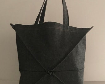 From paper to cloth (Origami Inspired Design Bag) Bag based on the basic shape of a balloon ー 折り紙から　風船の基本形を元にバッグ