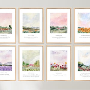 Peut inclure: Huit impressions encadrées à l'aquarelle avec des paysages et des versets bibliques. Chaque impression présente une scène pastorale différente avec des couleurs douces et du texte en bas. Les cadres sont en bois clair, créant une ambiance sereine et inspirante.