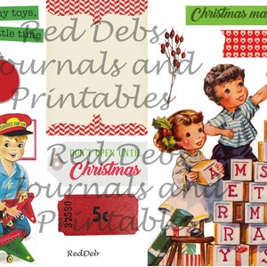 Puede incluir: Una imagen navide&ntilde;a vintage con un adorno rojo, un ni&ntilde;o jugando con un avi&oacute;n de juguete, una ni&ntilde;a construyendo una torre de bloques y un boleto que dice "No abrir hasta Navidad".