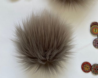OYSTER Handmade Faux fur pom pom, grey pom pom for beanies and hat detachable pom pom