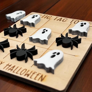 Halloween Tic Tac Toe Game – Ghost vs. Spider – Wooden Holiday Toy – Screen-Free Halloween Gift for Kids – Boo Basket Filler