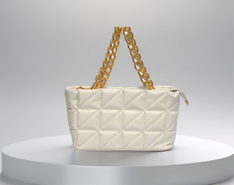 Women's Chain Quilted Shoulder Bag White (LARGE)