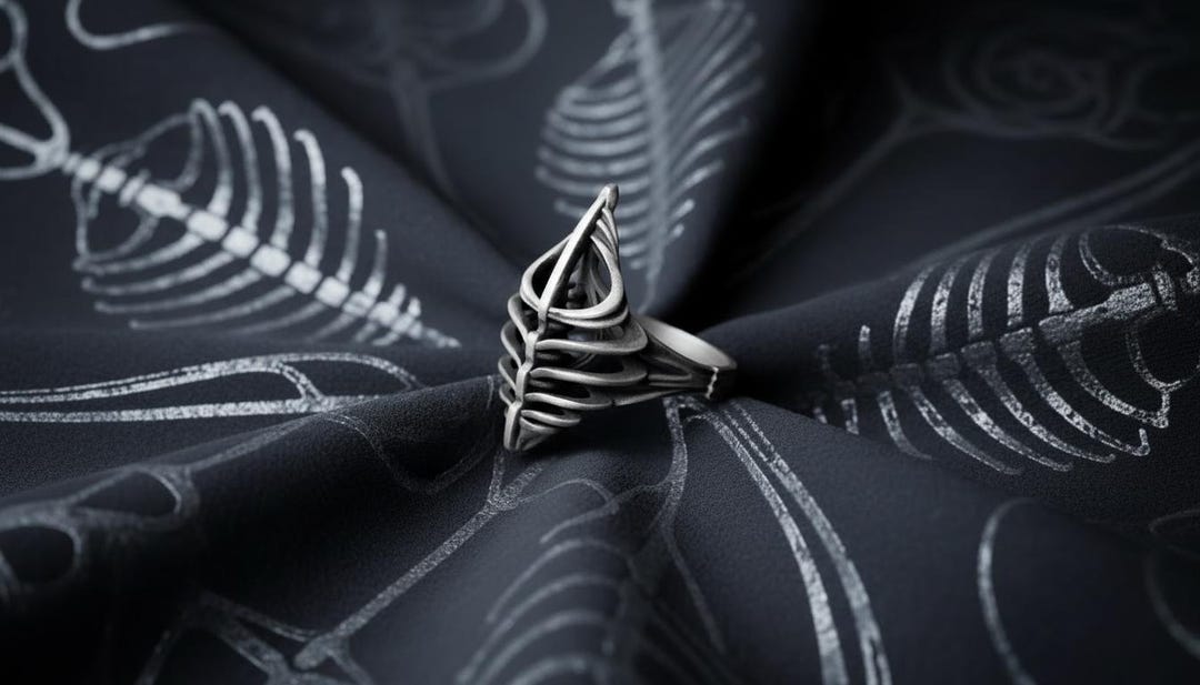 Oxidized Sterling Silver Biomorphic Spine Ring, Avant Garde Jewelry - Etsy