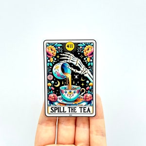 Verschütten Sie den Tee Tarot-Karte Aufkleber sassy Skelett lustige Vinyl-Aufkleber Coole beliebte trendige bunte Aufkleber
