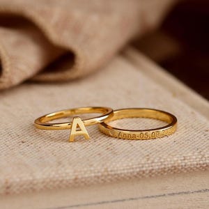 Set di anelli personalizzati con nome, 2 anelli impilabili con iniziale, anello con nome personalizzato, anello per la mamma, anello di tendenza, regalo di compleanno o di Natale per lei