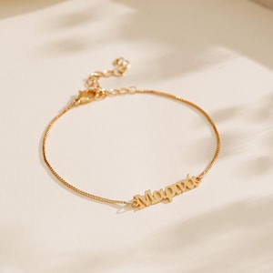 Custom Greek Name Bracelet in Box Chain, Hellenic Name Bracelet, Minimalist Greek Jewelry for Women,Perfect Gift with Hellenic Charm for Mom