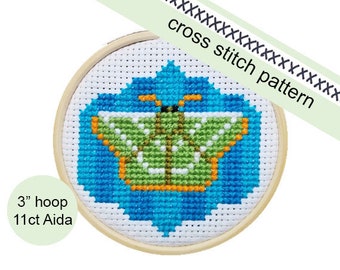 Emerald moth // Cross stitch pattern // PDF