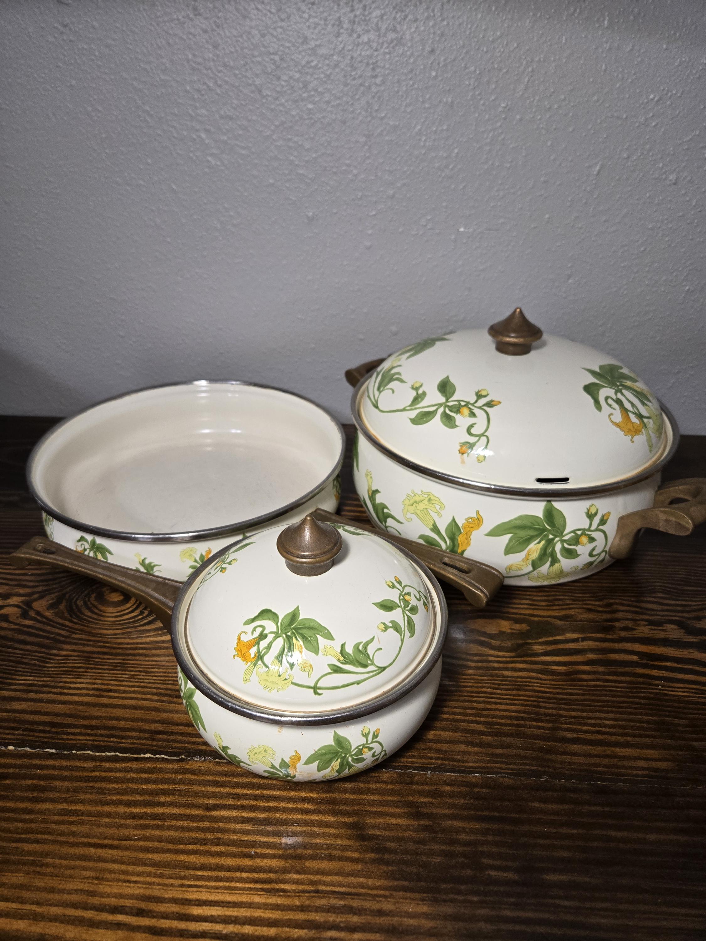 Vintage ASTA Enamel Cookware Set – Floral Enamel Pots With Lids Vintage ASTA Enamel Cookware Set – Floral Enamel Pots With Lids