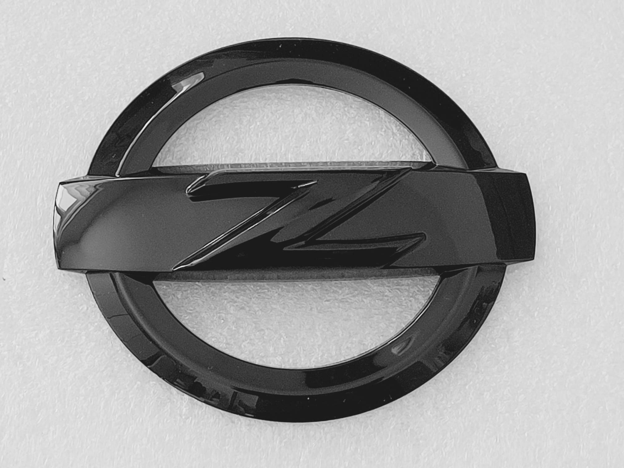 1x Front High Gloss Black 370Z Z Logo Badge Emblem for