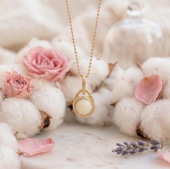 Collier Alexiane - Pendentif Minimaliste 8mm - Bijou Discret Allaitement - Or ou Argent - Cadeau Maman & Naissance - bijoux de lait maternel