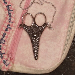Rococco Chatelaine & Etui Scissors 2 3/4&quot;