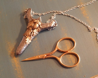 ENGLISH OAK CHATELAINE 2 3/4"