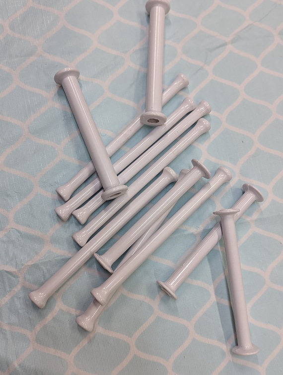 Handywoman plastic bobbins