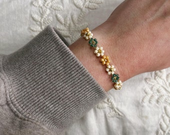 Saule | Bracelet fleurs en perles | Bracelet marguerite | Bracelets superposés