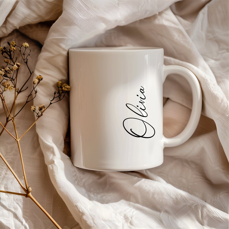 Personalisierte Mama von Dreien Tasse mit Namen, Geschenk für Mama von drei Kindern, Baby Shower Geschenk drittes Kind, Geschenk Mom of 3