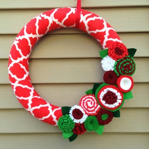 Christmas Wreath, Modern Wreath, Holiday Wreath, Patterned Wreath, Christmas Patterned Fabric Wreath, Felt Flower Wreath, Ribbon Wreath