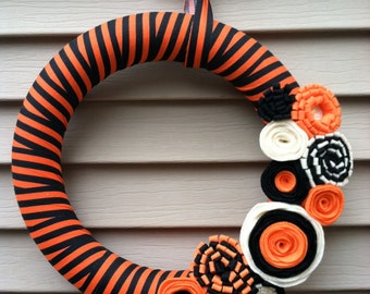 Halloween Wreath: Striped Fabric & Felt Flowers, Fall Decor