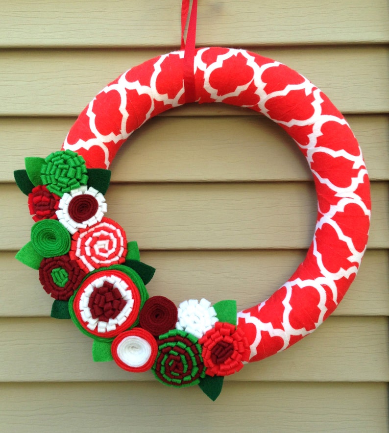 Christmas Wreath, Modern Wreath, Holiday Wreath, Patterned Wreath, Christmas Patterned Fabric Wreath, Felt Flower Wreath, Ribbon Wreath image 2