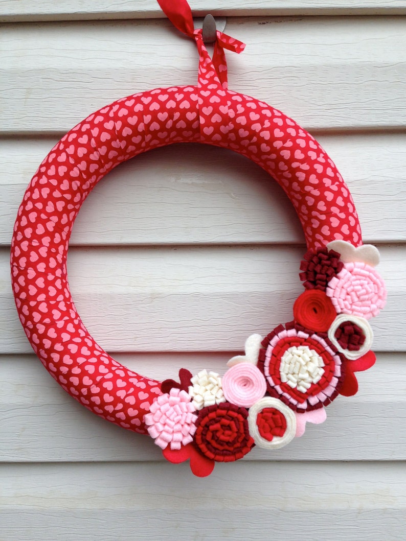 Valentine's Day Wreath Heart Fabric Wreath decorated w/ felt flowers. Valentine Wreath Mother's Day Wreath Heart Wreath Red heart image 2