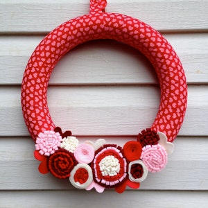 Valentine's Day Wreath Heart Fabric Wreath decorated w/ felt flowers. Valentine Wreath Mother's Day Wreath Heart Wreath Red heart image 3