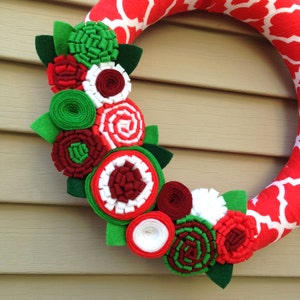 Christmas Wreath, Modern Wreath, Holiday Wreath, Patterned Wreath, Christmas Patterned Fabric Wreath, Felt Flower Wreath, Ribbon Wreath image 3