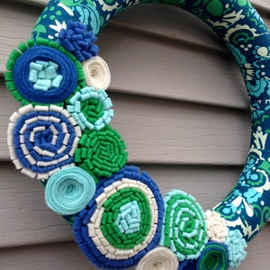 Spring Wreath Summer Wreath Felt Flower Wreath Mother's Day Wreath Fabric Wreath Flower Wreath Blue Wreath Yarn Felt Wreath image 5