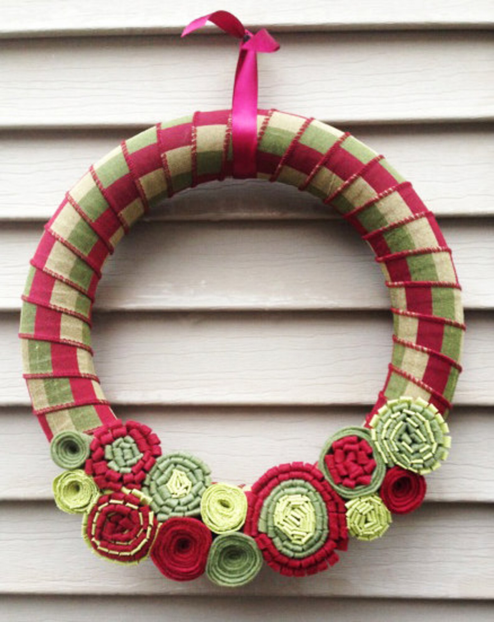 Christmas Wreath Modern Wreath Felt Flower Wreath Holiday Etsy
